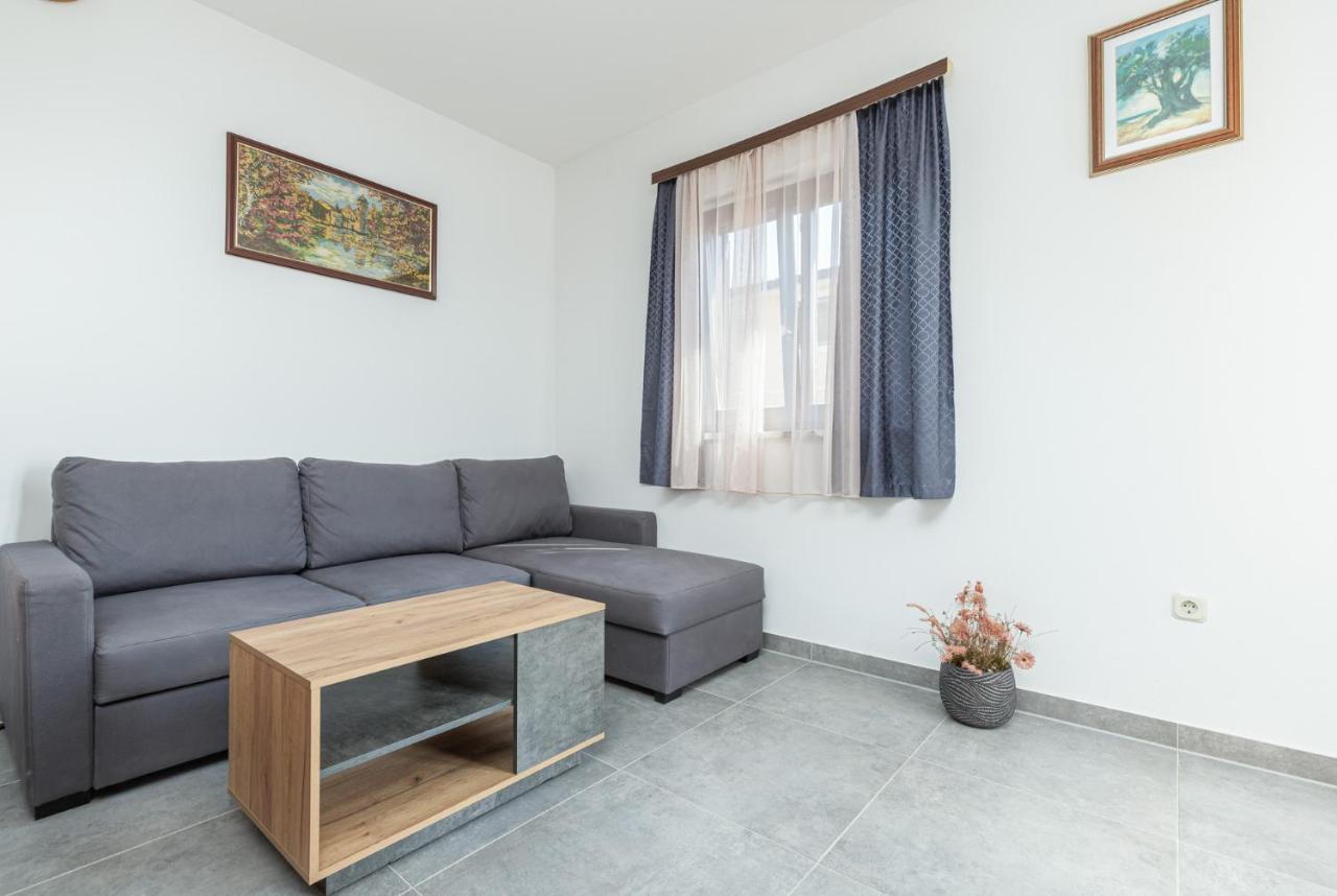 Medak Apartamento Poreč Exterior foto